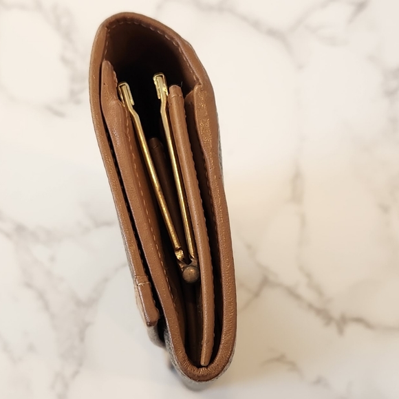 Authentic Céline Long Wallet - Picture 5 of 16